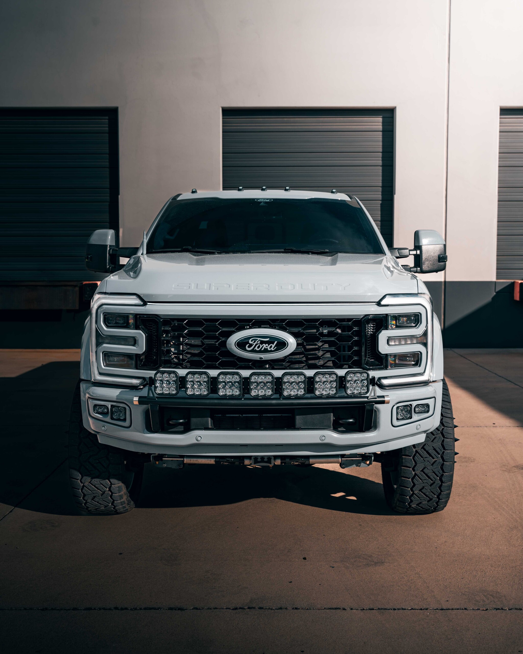 5th Gen - Ford F-250, F-350, F-450, F-550 Westcott Designs LIght Bar - Version 2 with Baja Designs XL7 Linkable Lights - Lifestyle 12