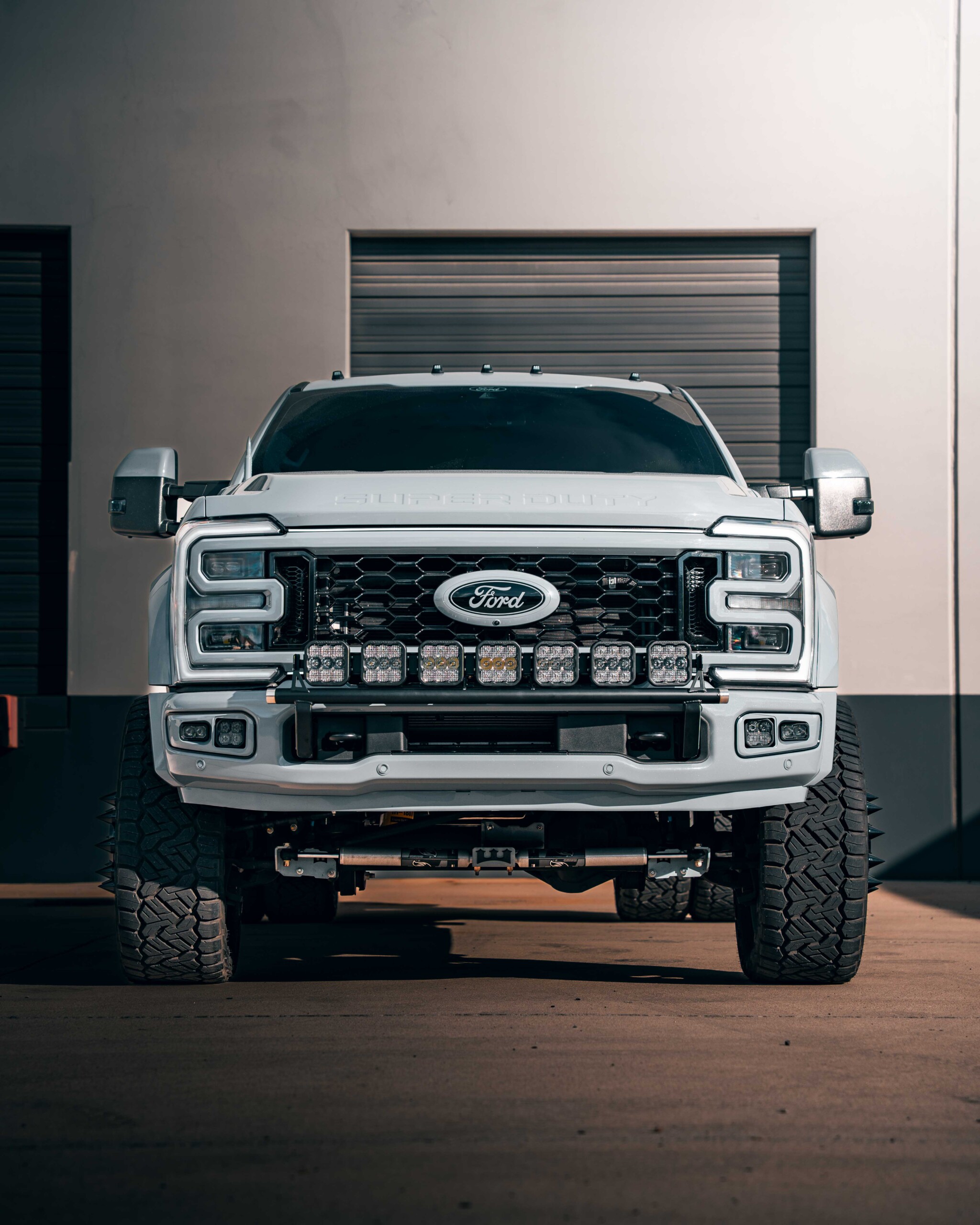 5th Gen - Ford F-250, F-350, F-450, F-550 Westcott Designs LIght Bar - Version 2 with Baja Designs XL7 Linkable Lights - Lifestyle 13