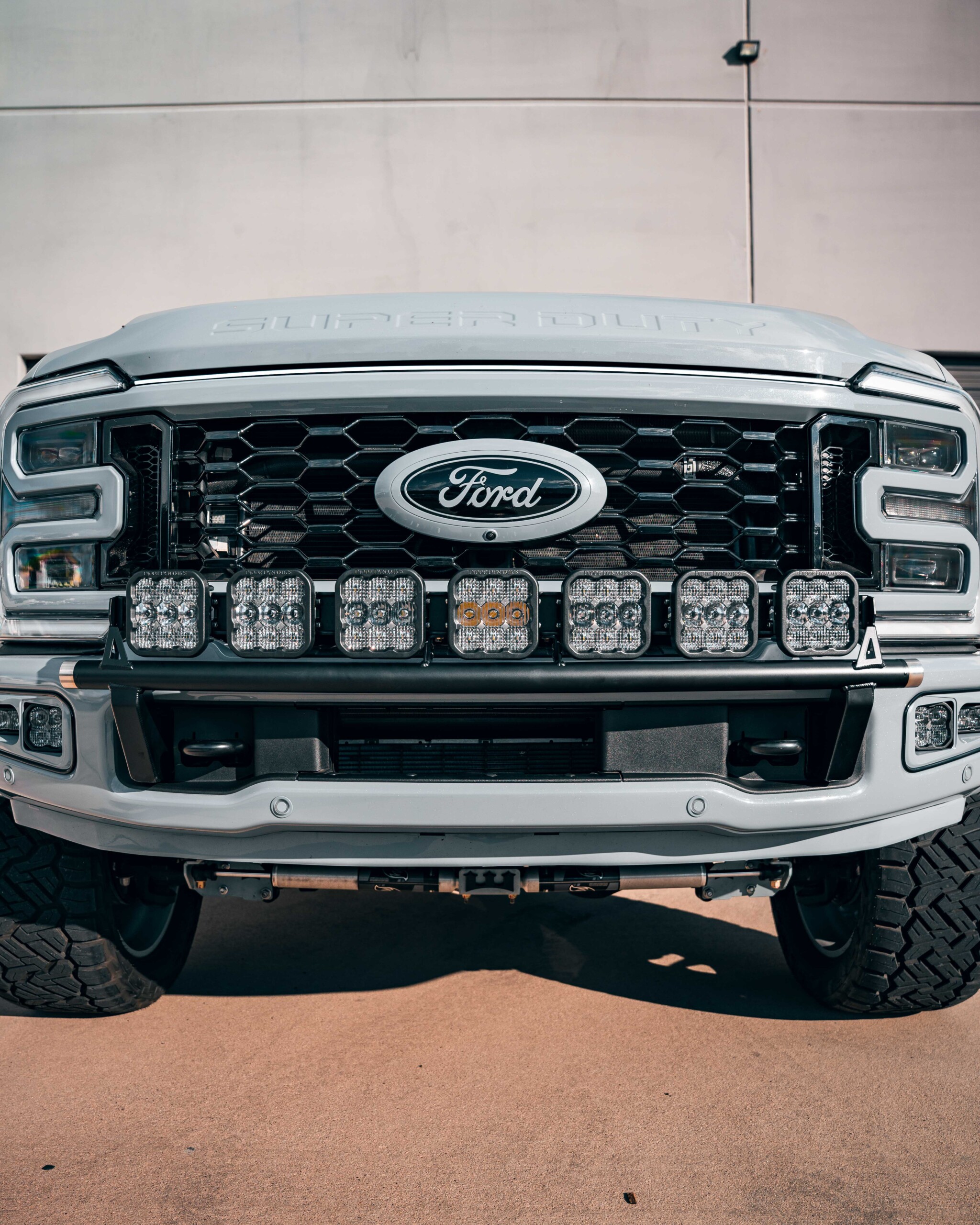 5th Gen - Ford F-250, F-350, F-450, F-550 Westcott Designs LIght Bar - Version 2 with Baja Designs XL7 Linkable Lights - Lifestyle 16
