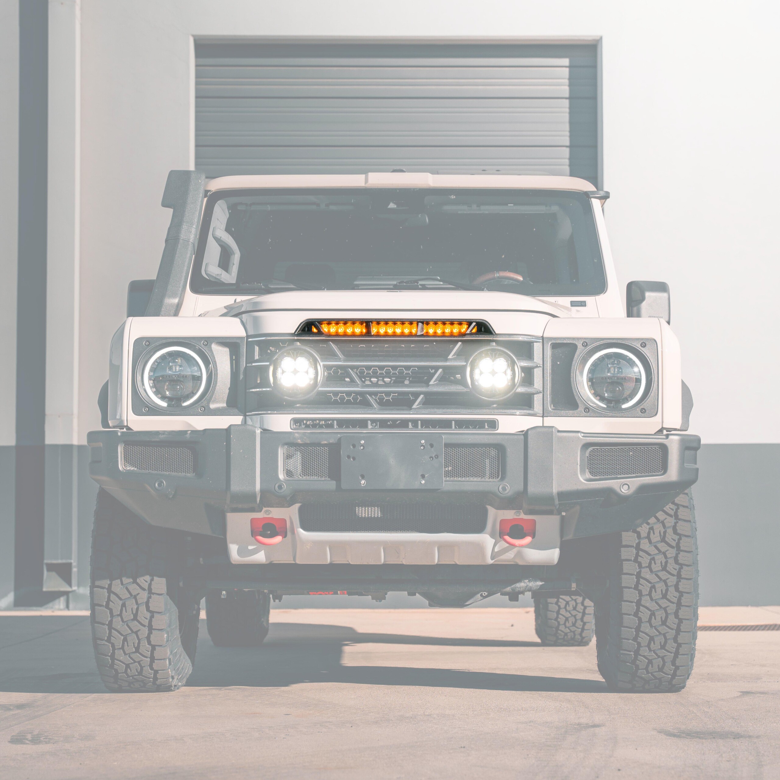 Westcott Designs Ineos Grenadier Hidden Grill Light Bar Bracket - Featuring a 20” Heretic Light Bar