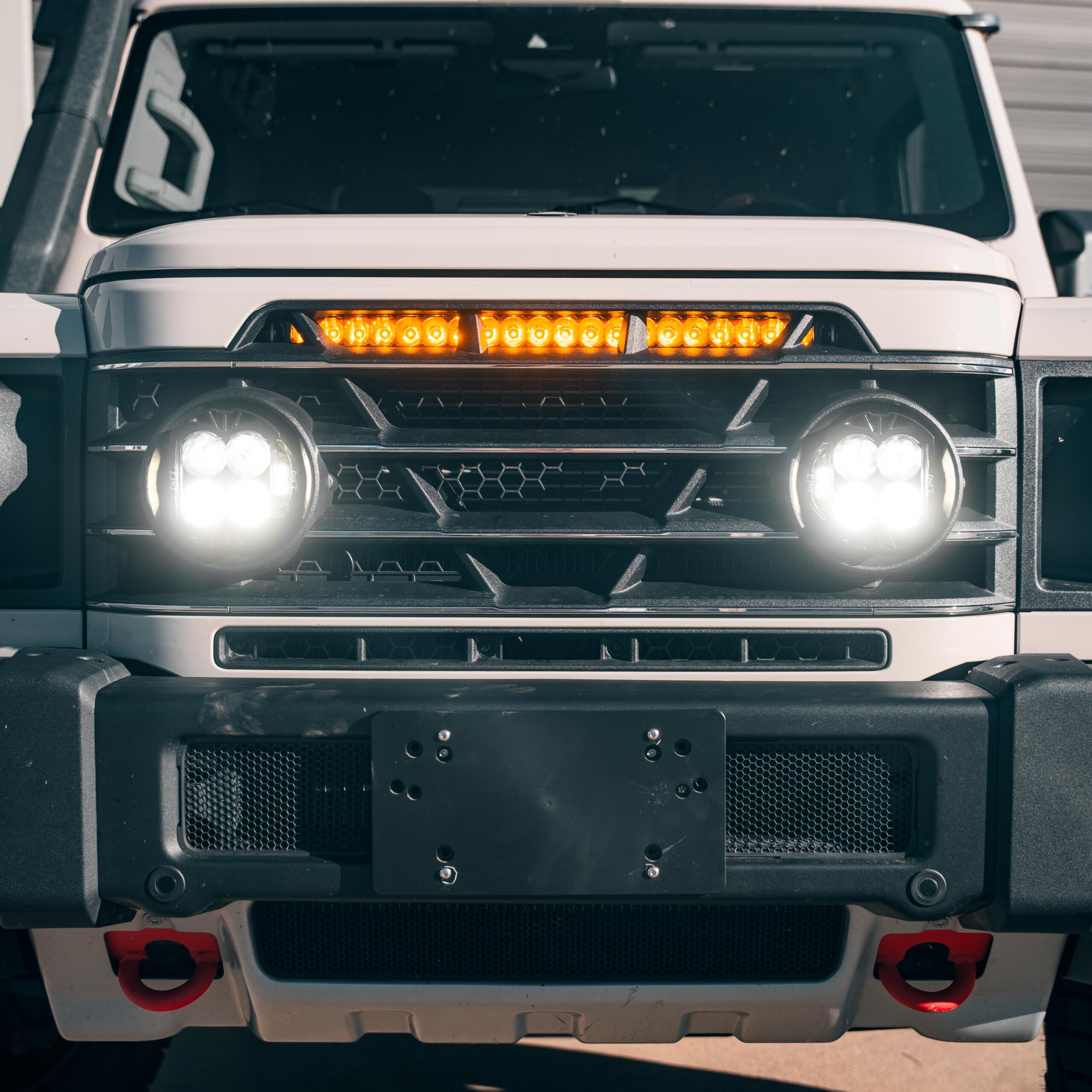 Westcott Designs Ineos Granadier Hidden Grille 20" Heretic Light Bar Bracket - Image 7
