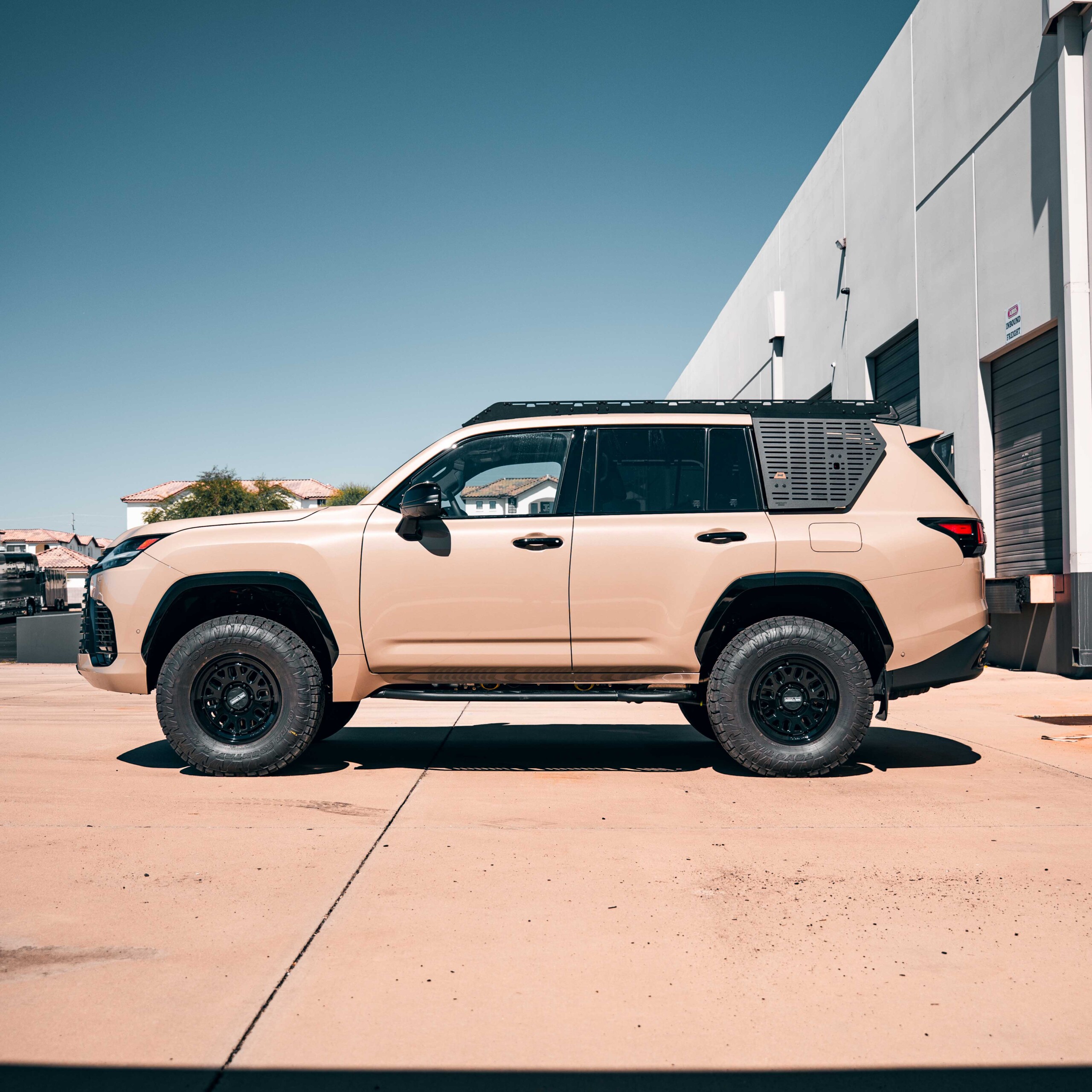 2025-2026 Lexus LX 700 & 600 Lo-Pro Roof Rack - Image 15
