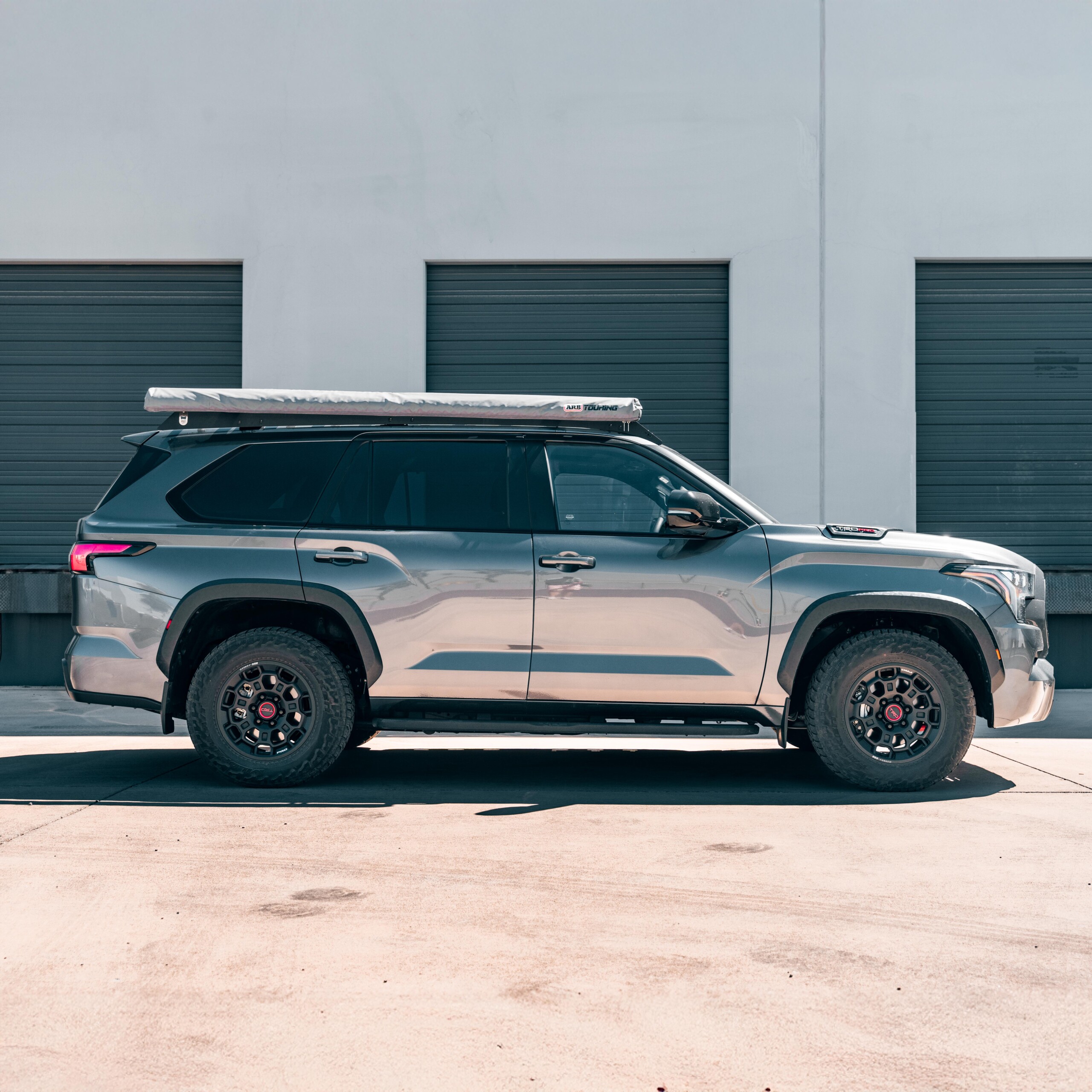 westcott designs 180-270 degree awning mount for roof racks 1